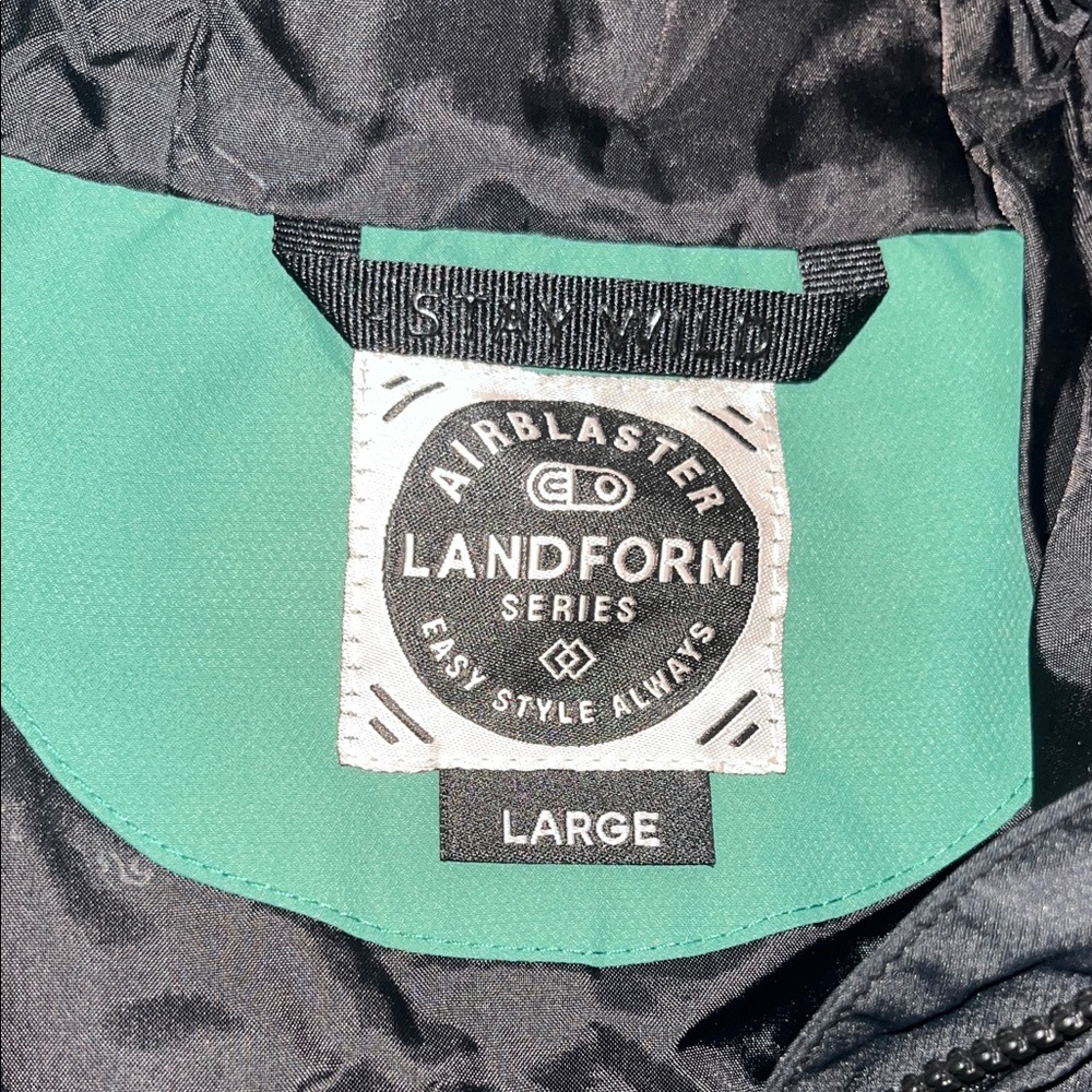 AirBlaster Landform Series Men's Green and Black Outdoor Jacket - Picture 2 of 7